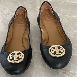 Tory Burch Benton2 travel nellie Nappa balet like new!!